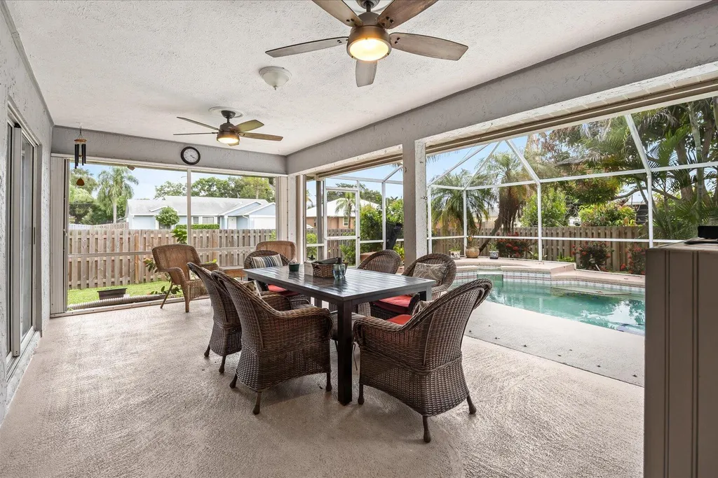 2711 SE Fall Street Port St Lucie FL 34984