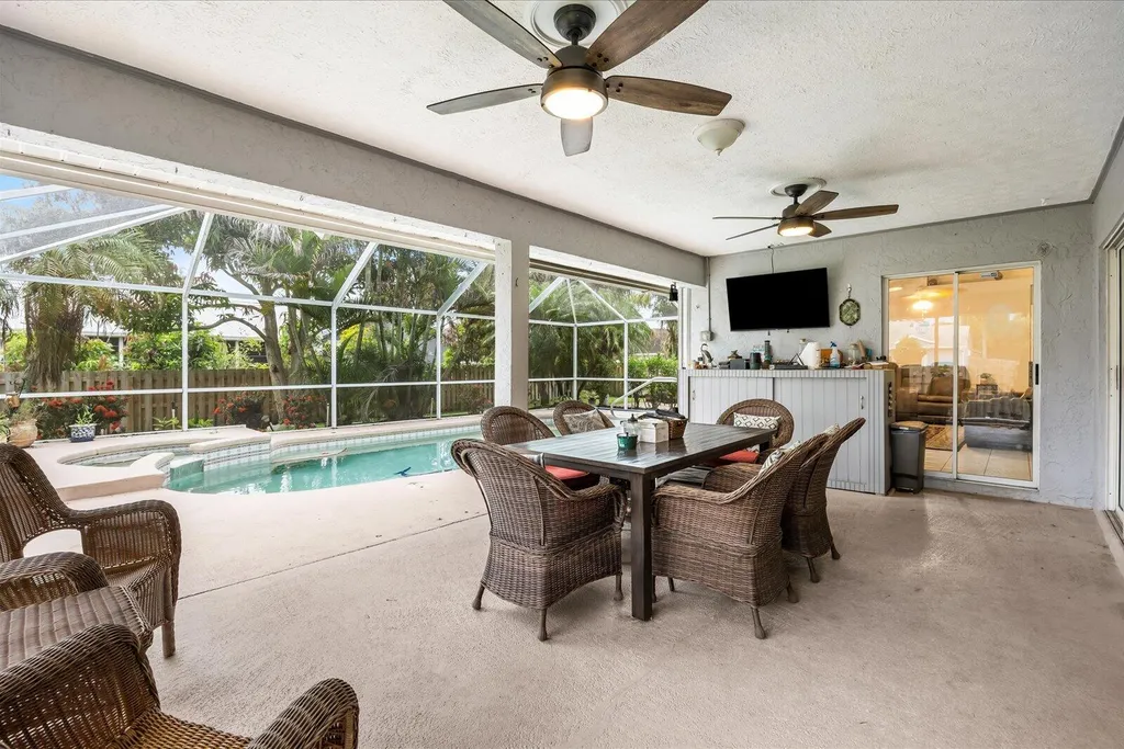 2711 SE Fall Street Port St Lucie FL 34984