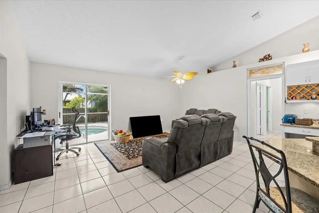 2711 SE Fall Street Port St Lucie FL 34984