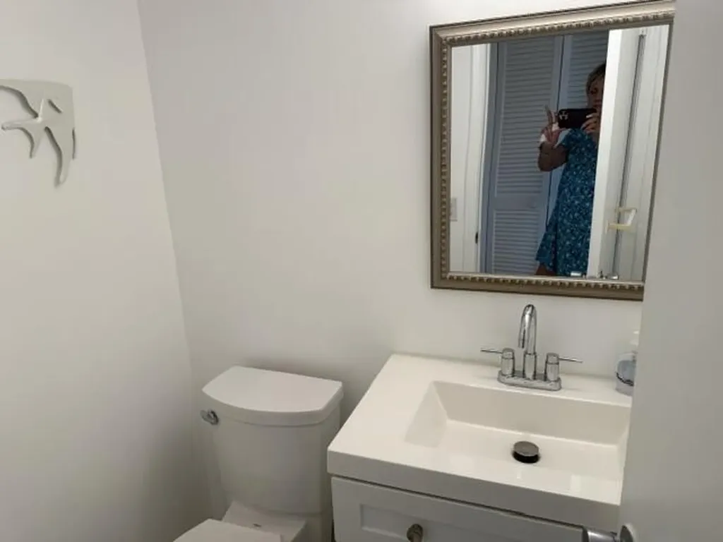 350 Horizons E Boynton Beach FL 33435