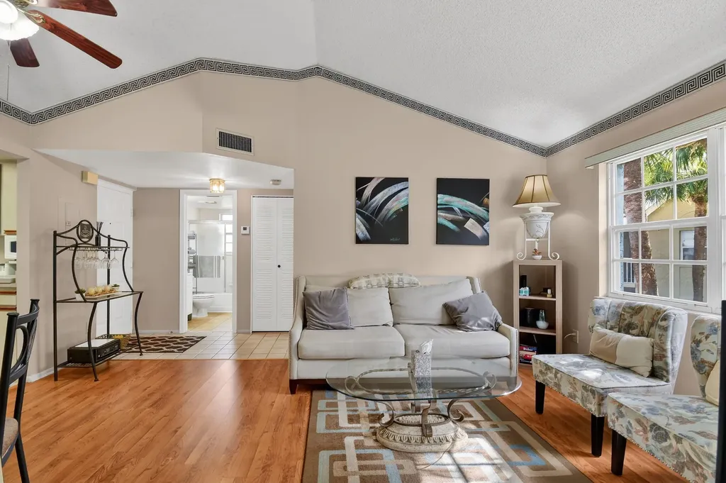 1606 SE Green Acres Circle Port St Lucie FL 34952