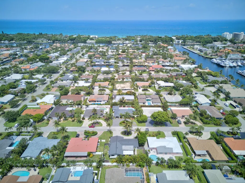 4431 NE 28th Avenue Lighthouse Point FL 33064