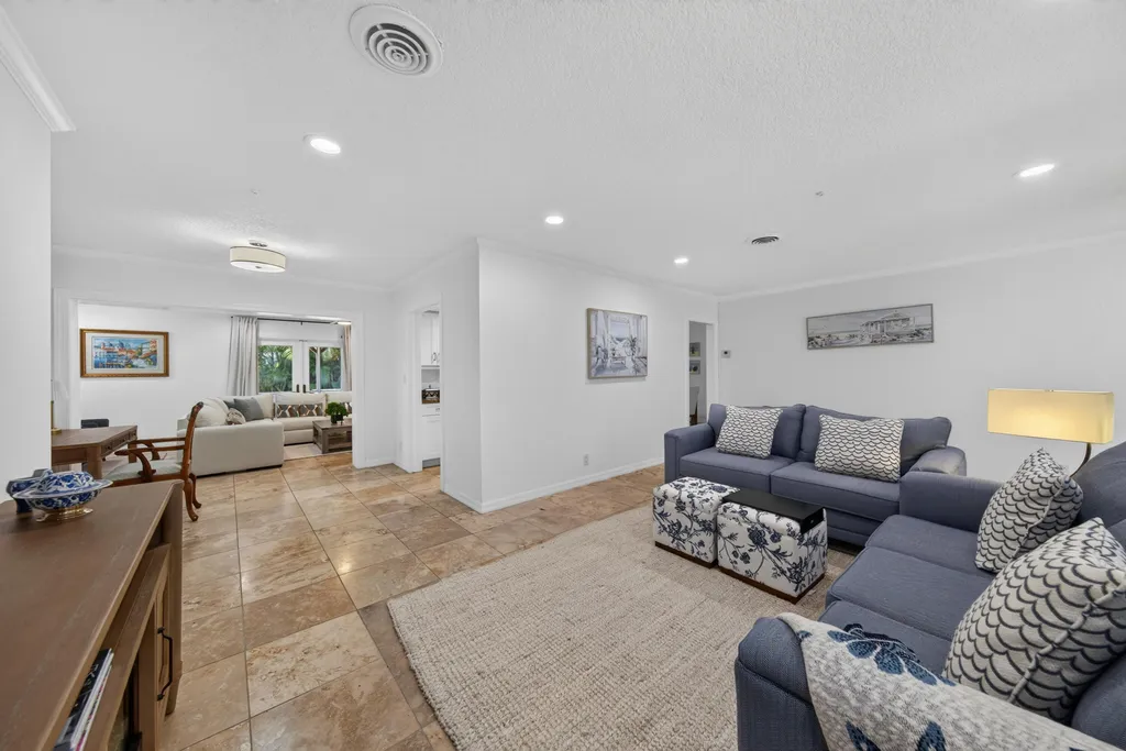 4431 NE 28th Avenue Lighthouse Point FL 33064