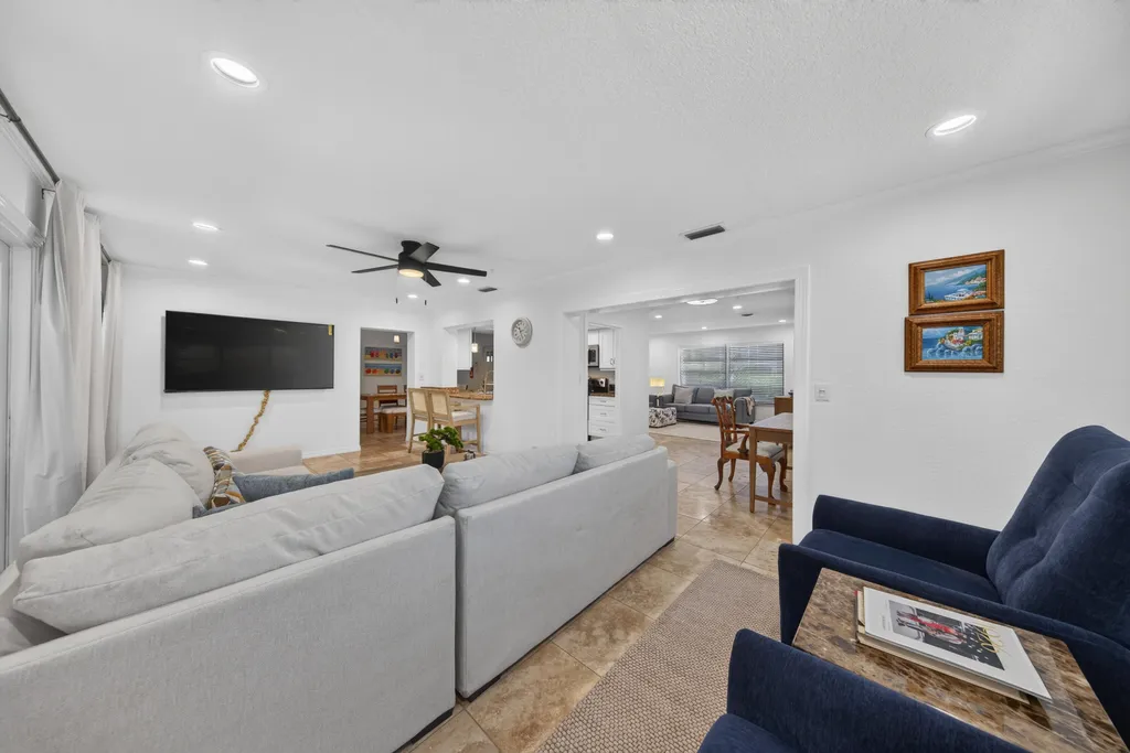 4431 NE 28th Avenue Lighthouse Point FL 33064