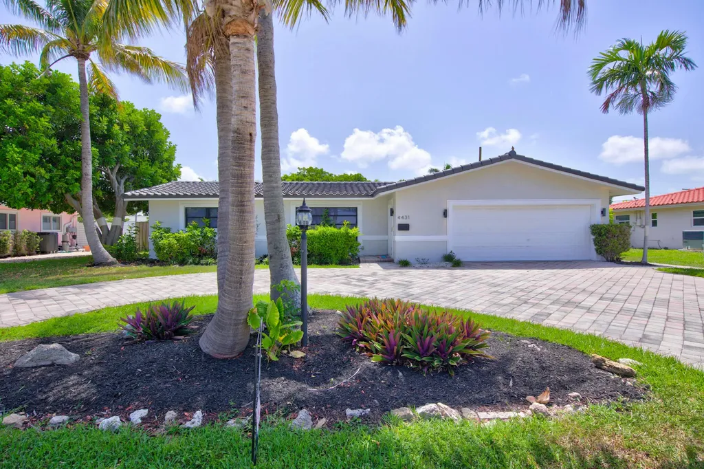 4431 NE 28th Avenue Lighthouse Point FL 33064