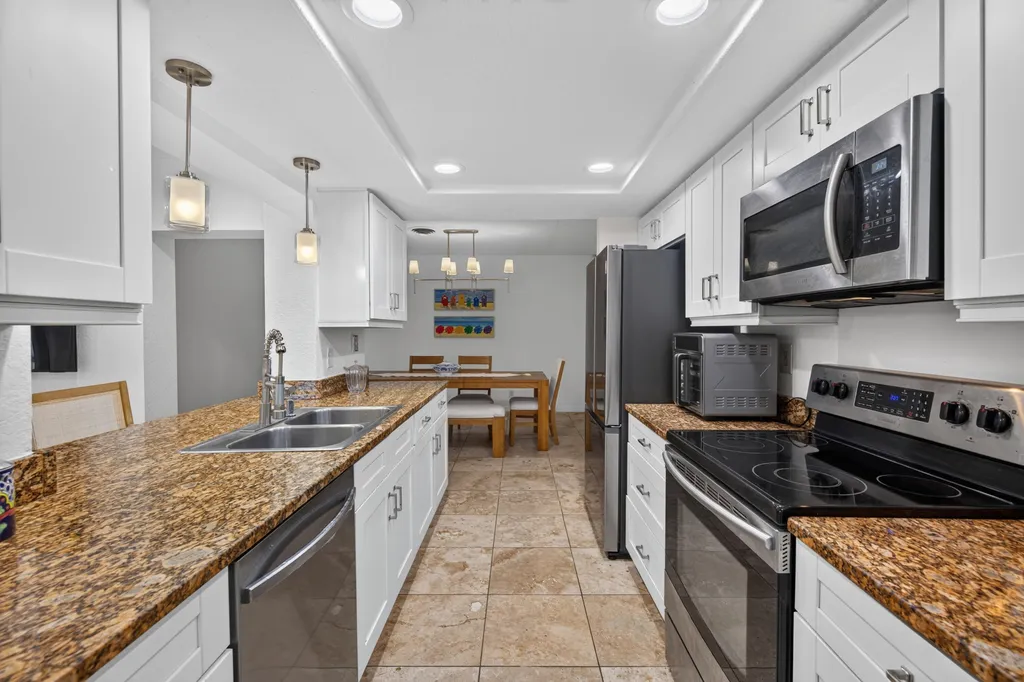 4431 NE 28th Avenue Lighthouse Point FL 33064