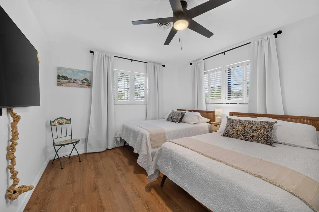 4431 NE 28th Avenue Lighthouse Point FL 33064