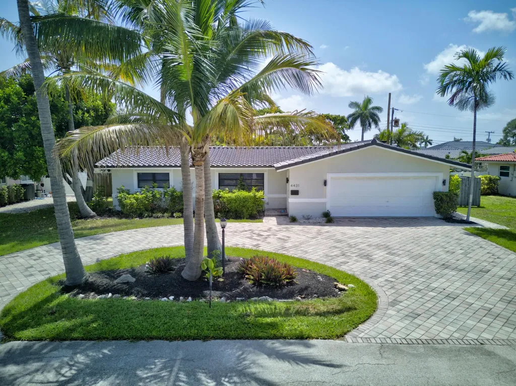 4431 NE 28th Avenue Lighthouse Point FL 33064