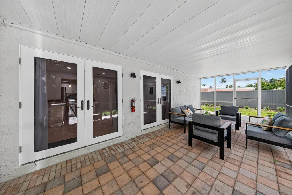 4431 NE 28th Avenue Lighthouse Point FL 33064