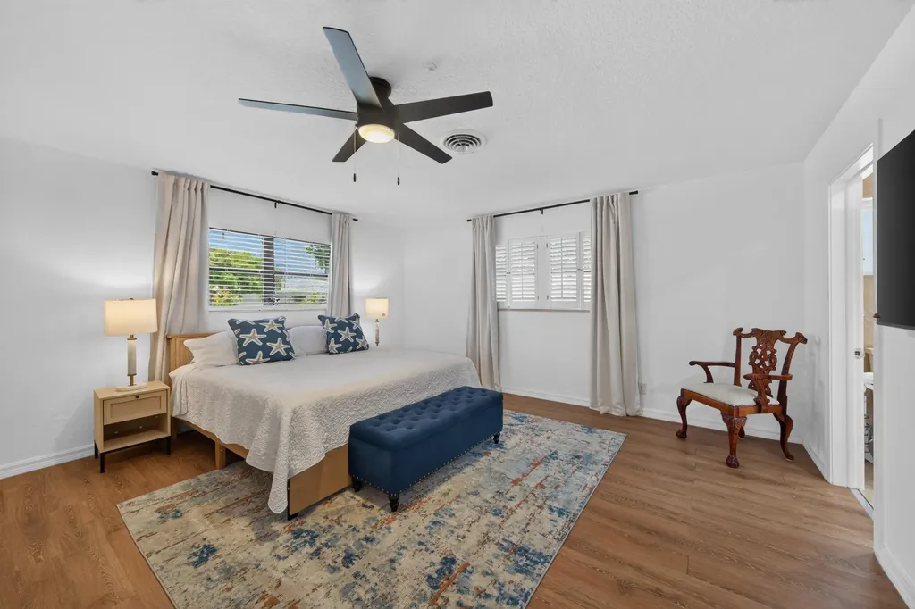 4431 NE 28th Avenue Lighthouse Point FL 33064