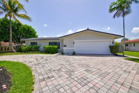 4431 NE 28th Avenue Lighthouse Point FL 33064