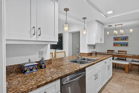 4431 NE 28th Avenue Lighthouse Point FL 33064