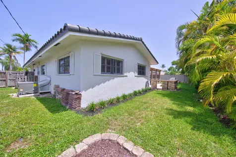4431 NE 28th Avenue Lighthouse Point FL 33064