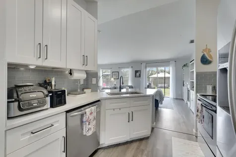572 SW Bacon Terrace Port St Lucie FL 34953