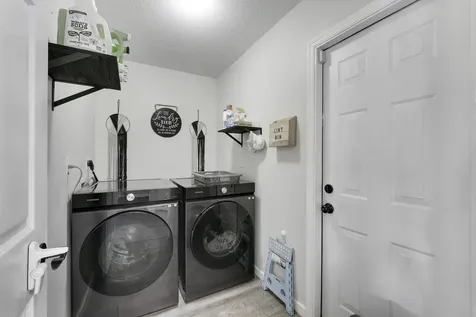 572 SW Bacon Terrace Port St Lucie FL 34953