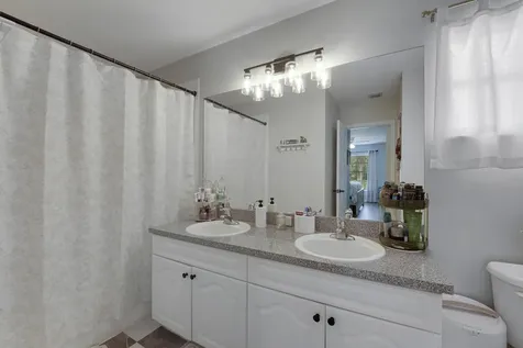 572 SW Bacon Terrace Port St Lucie FL 34953