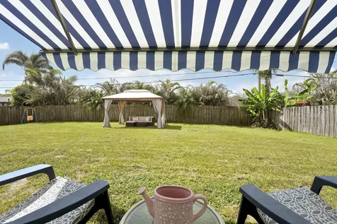 572 SW Bacon Terrace Port St Lucie FL 34953