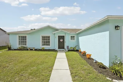 572 SW Bacon Terrace Port St Lucie FL 34953