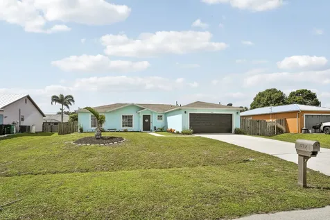 572 SW Bacon Terrace Port St Lucie FL 34953