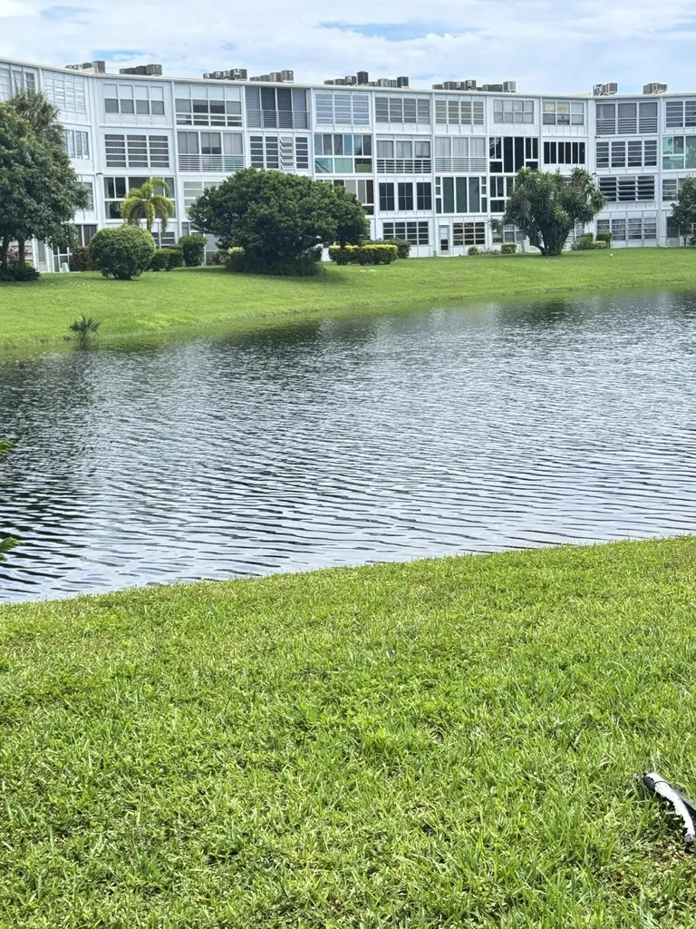 1036 Harwood D Deerfield Beach FL 33442
