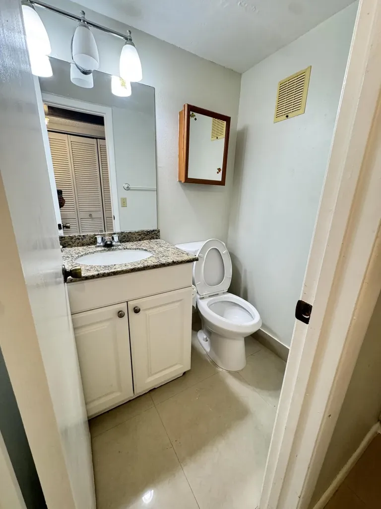 1036 Harwood D Deerfield Beach FL 33442