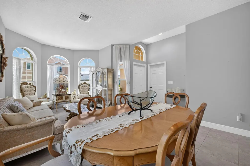 9760 Palm Breezes Drive Fort Pierce FL 34945