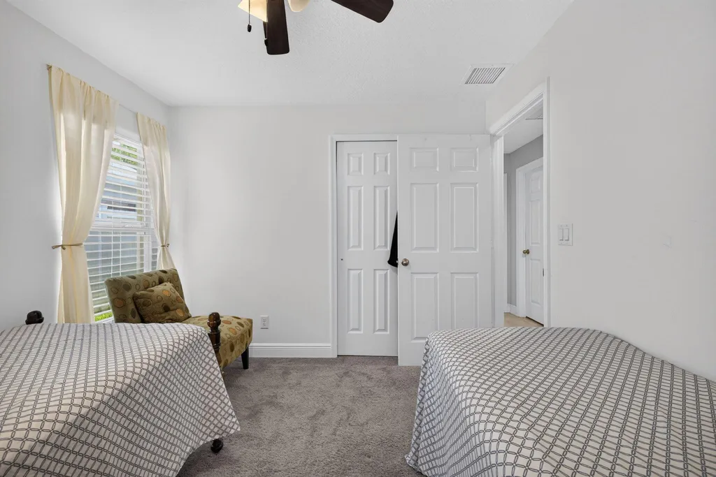 9760 Palm Breezes Drive Fort Pierce FL 34945