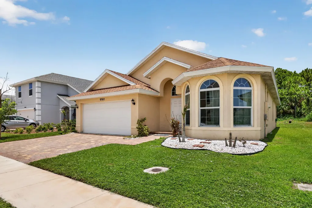 9760 Palm Breezes Drive Fort Pierce FL 34945