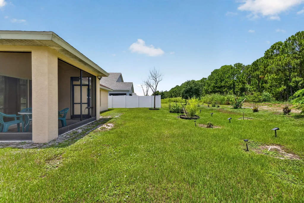 9760 Palm Breezes Drive Fort Pierce FL 34945
