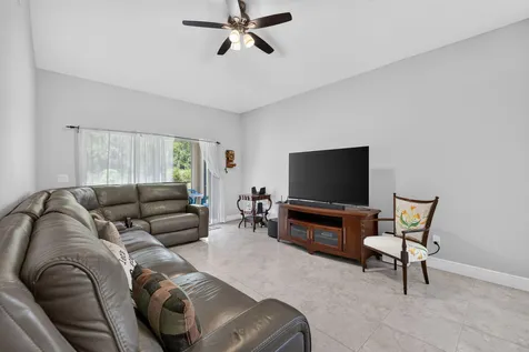 9760 Palm Breezes Drive Fort Pierce FL 34945