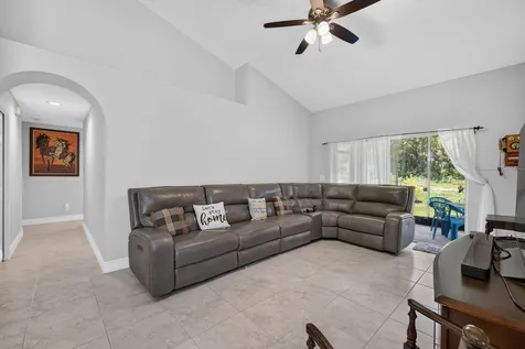 9760 Palm Breezes Drive Fort Pierce FL 34945