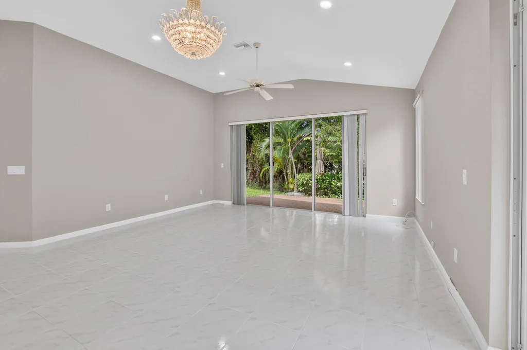 5183 NW 26th Circle Boca Raton FL 33496