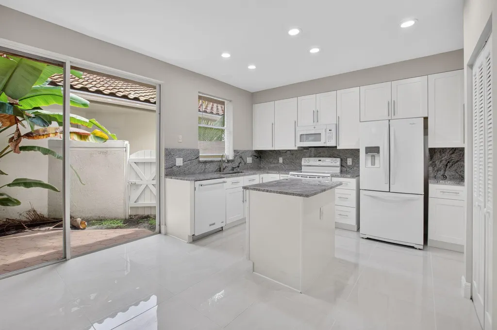 5183 NW 26th Circle Boca Raton FL 33496