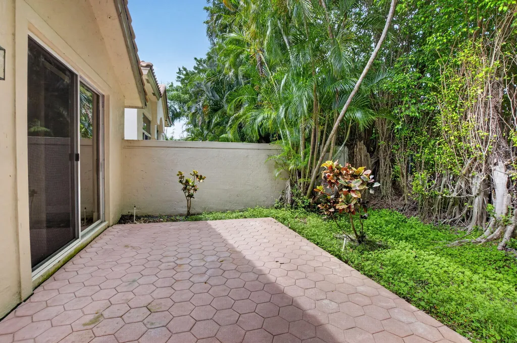 5183 NW 26th Circle Boca Raton FL 33496