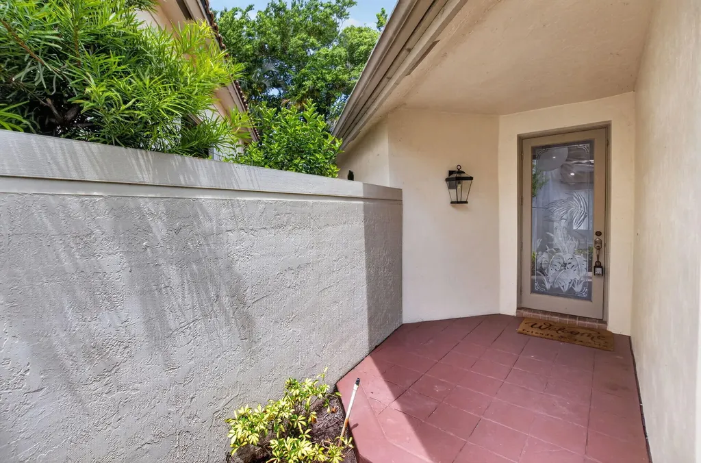 5183 NW 26th Circle Boca Raton FL 33496