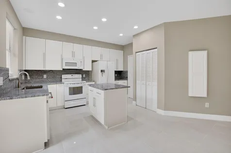 5183 NW 26th Circle Boca Raton FL 33496