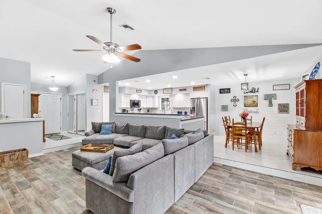 912 Blueberry Drive Wellington FL 33414