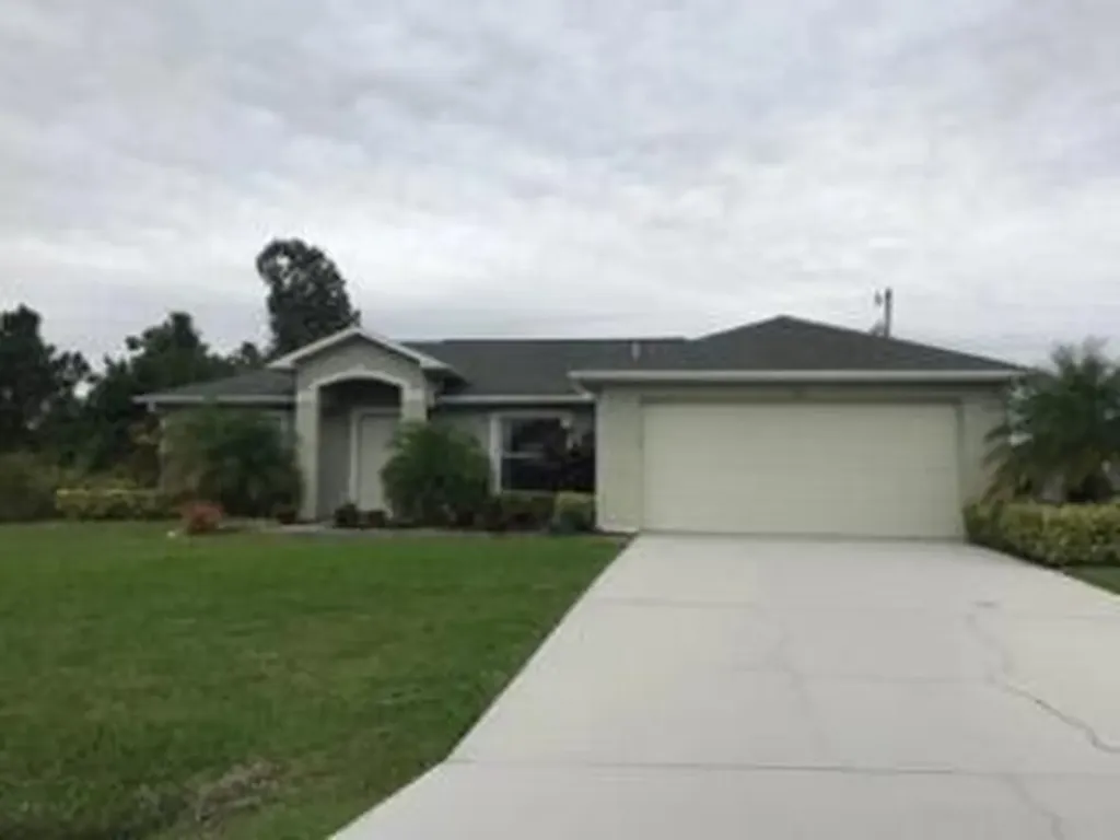 324 SW Kestor Drive Port St Lucie FL 34953
