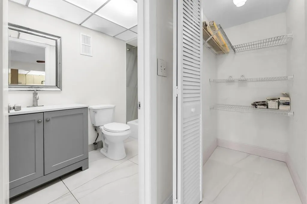 460 NW 20th Street Boca Raton FL 33431