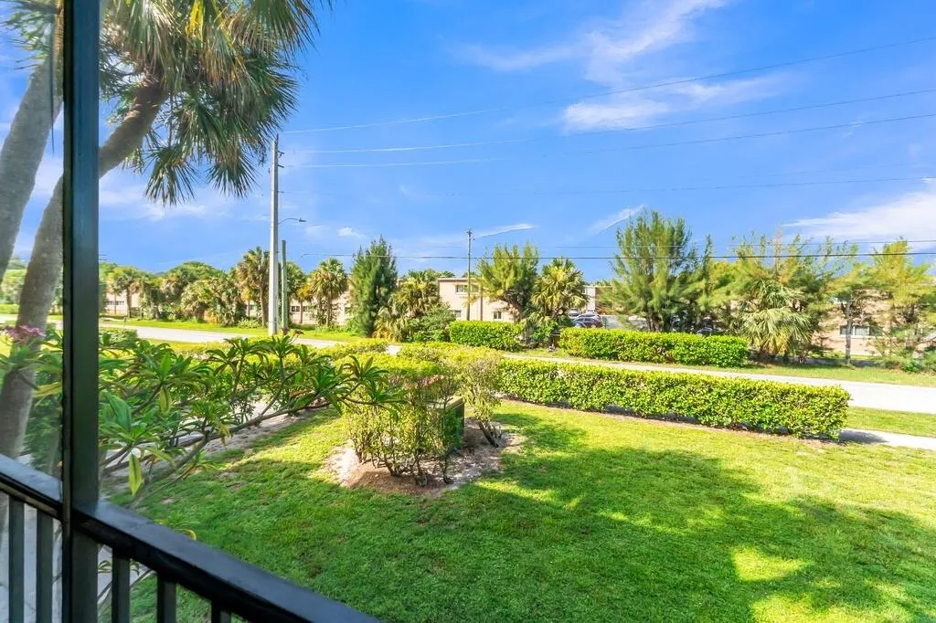 460 NW 20th Street Boca Raton FL 33431