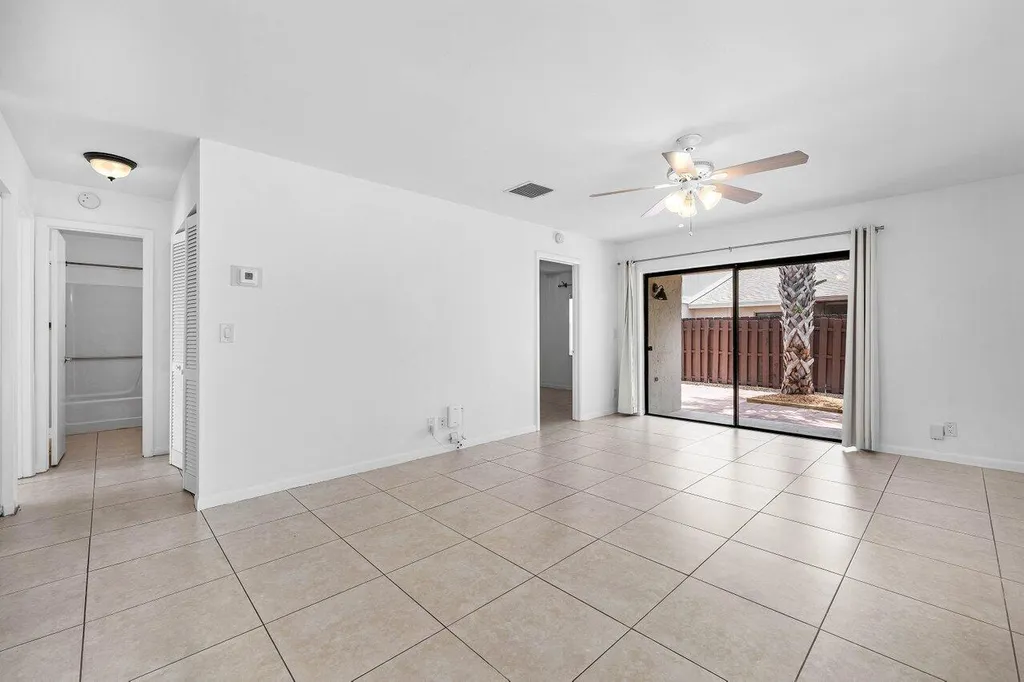 16422 Straw Way Delray Beach FL 33484