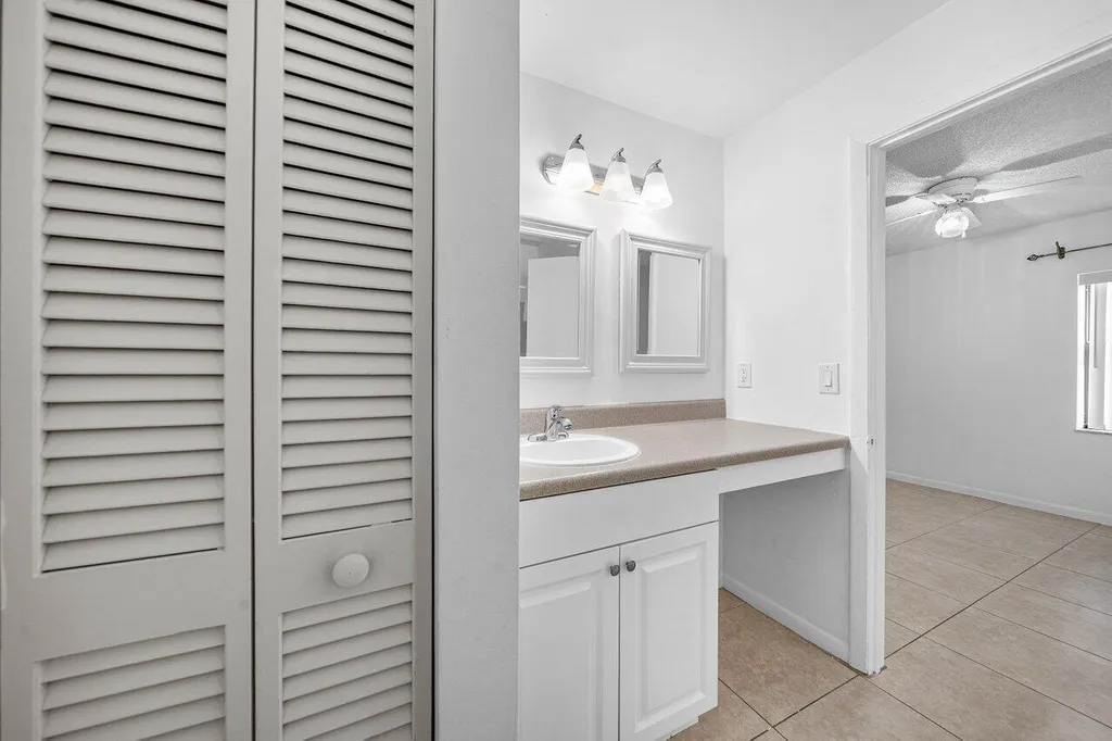 16422 Straw Way Delray Beach FL 33484
