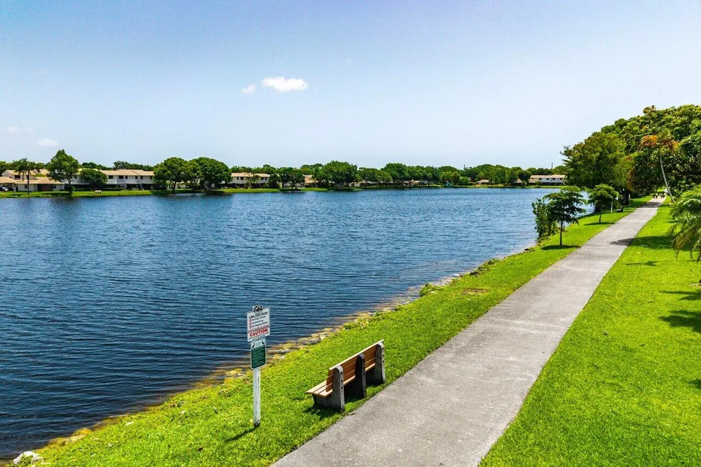 16422 Straw Way Delray Beach FL 33484