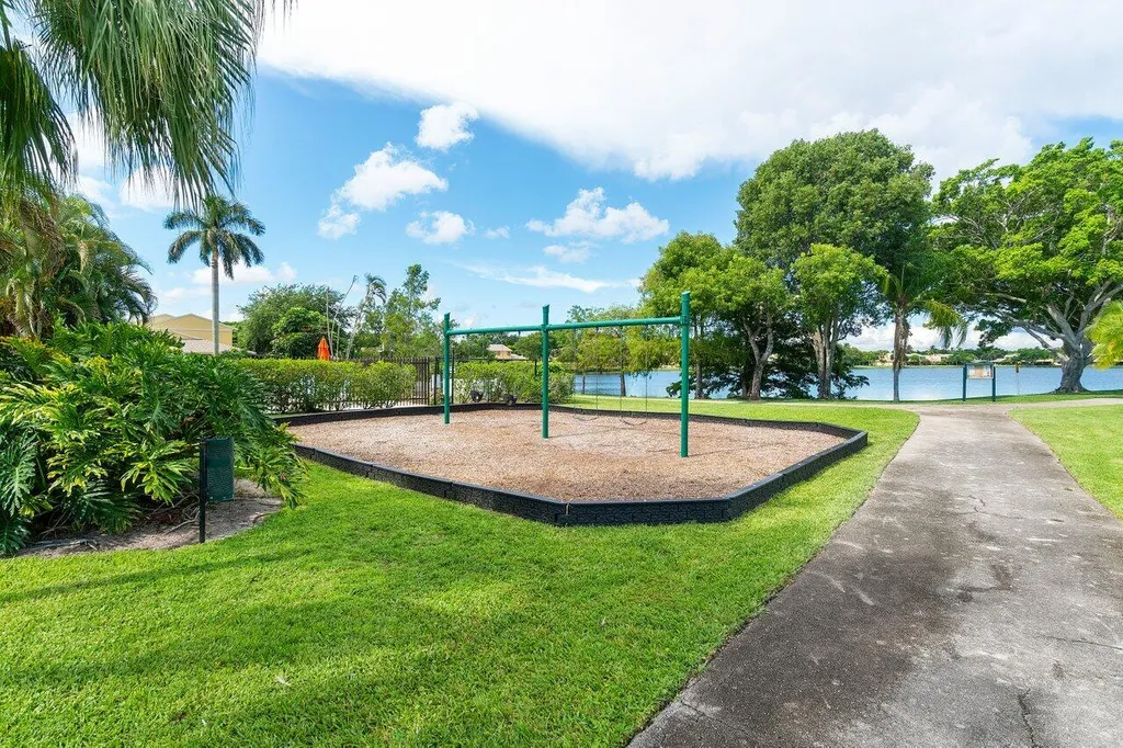 16422 Straw Way Delray Beach FL 33484