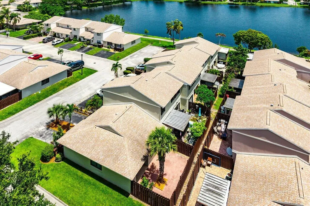 16422 Straw Way Delray Beach FL 33484