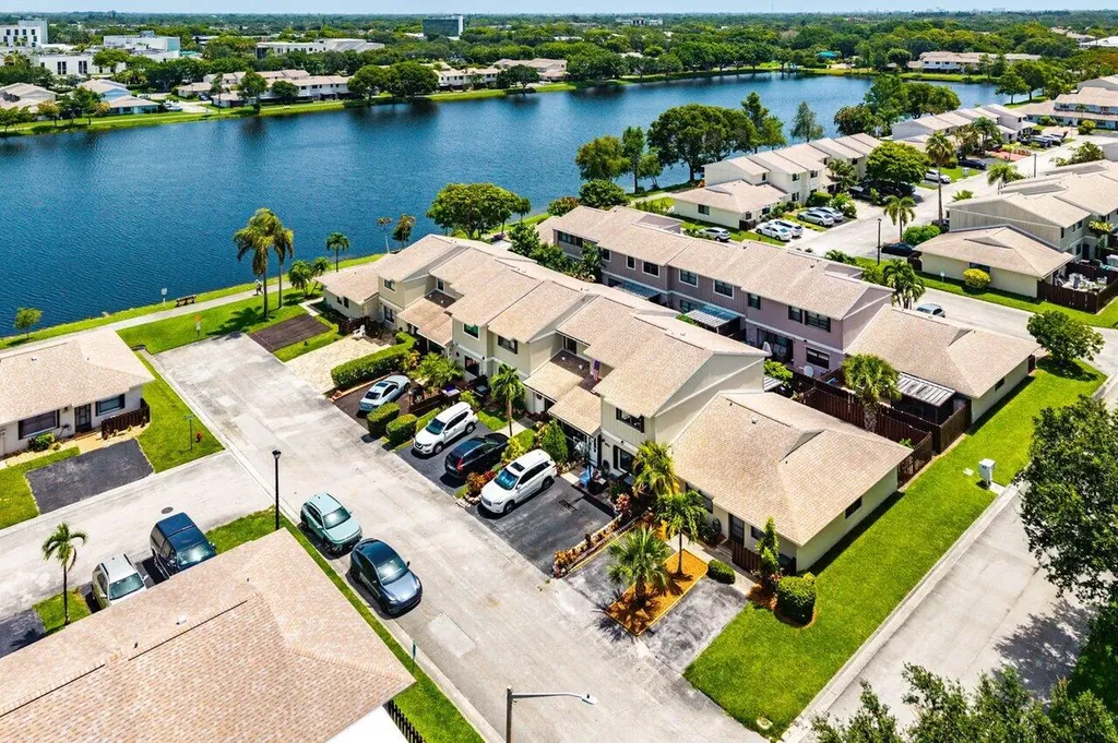 16422 Straw Way Delray Beach FL 33484