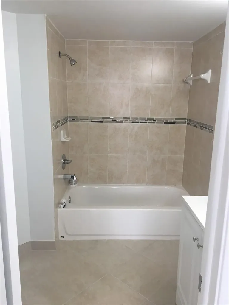 9411 Fontainebleau Boulevard Miami FL 33172
