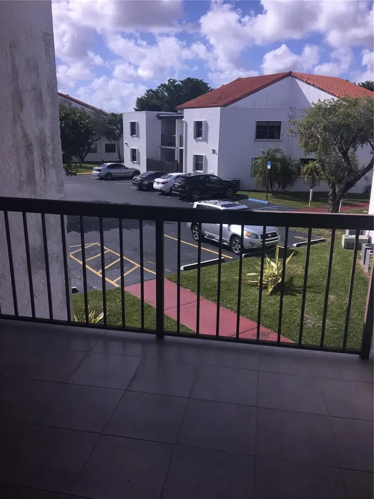 9411 Fontainebleau Boulevard Miami FL 33172