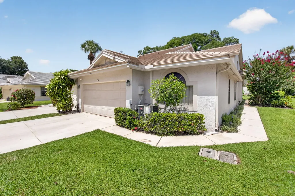 10984 Stafford Circle S Boynton Beach FL 33436