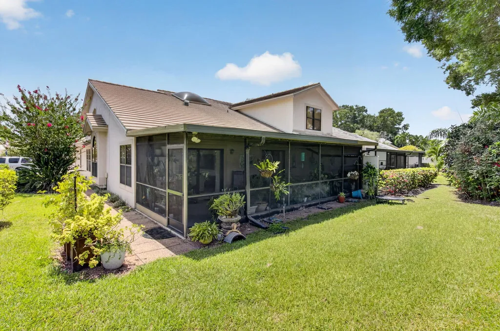 10984 Stafford Circle S Boynton Beach FL 33436